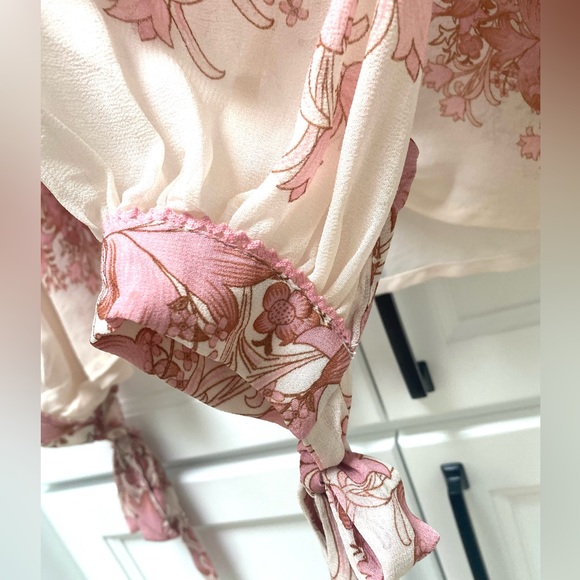 Anthropology blouse. Like new condition. - Picture 3 of 4